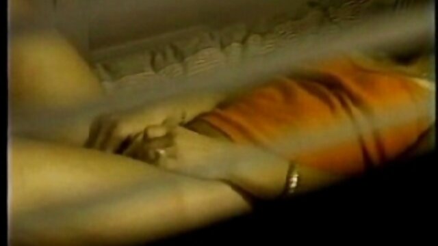 ఆకర్షణీయమైన లెస్బియన్ పసికందు సిడ్నీ కోల్ అమ్మాయి సెక్స్ వీడియో గర్ల్‌ఫ్రెండ్స్ పుస్సీని ఫకింగ్ చేస్తోంది